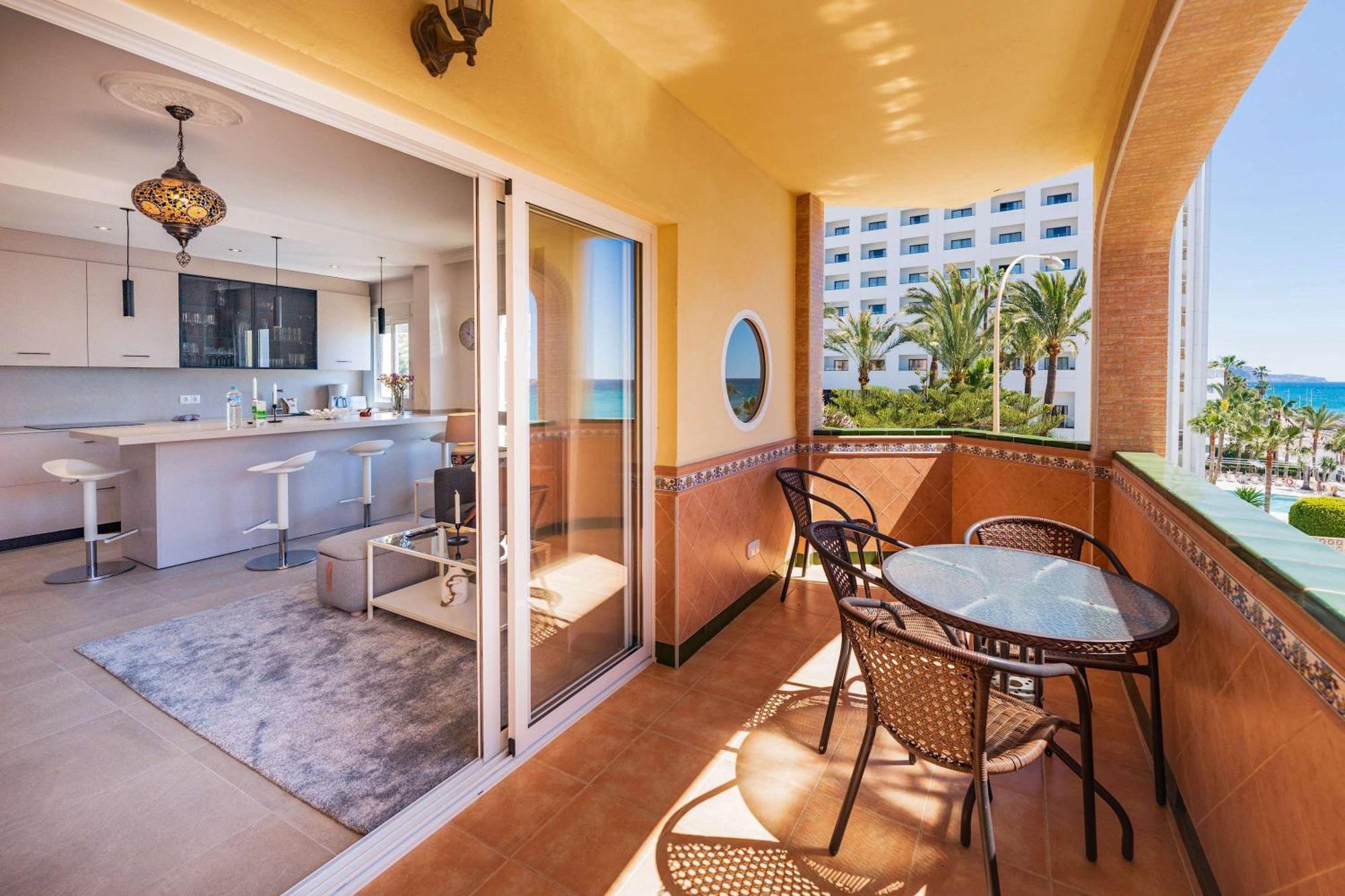 Toboso 1 Apartment เนร์คา ภายนอก รูปภาพ